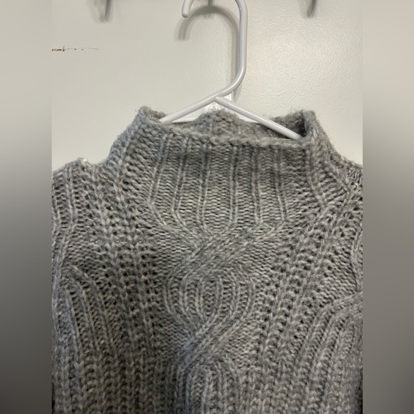 Aerie Light Gray Cropped Mock Neck Knit Sweater - Picture 5 of 11